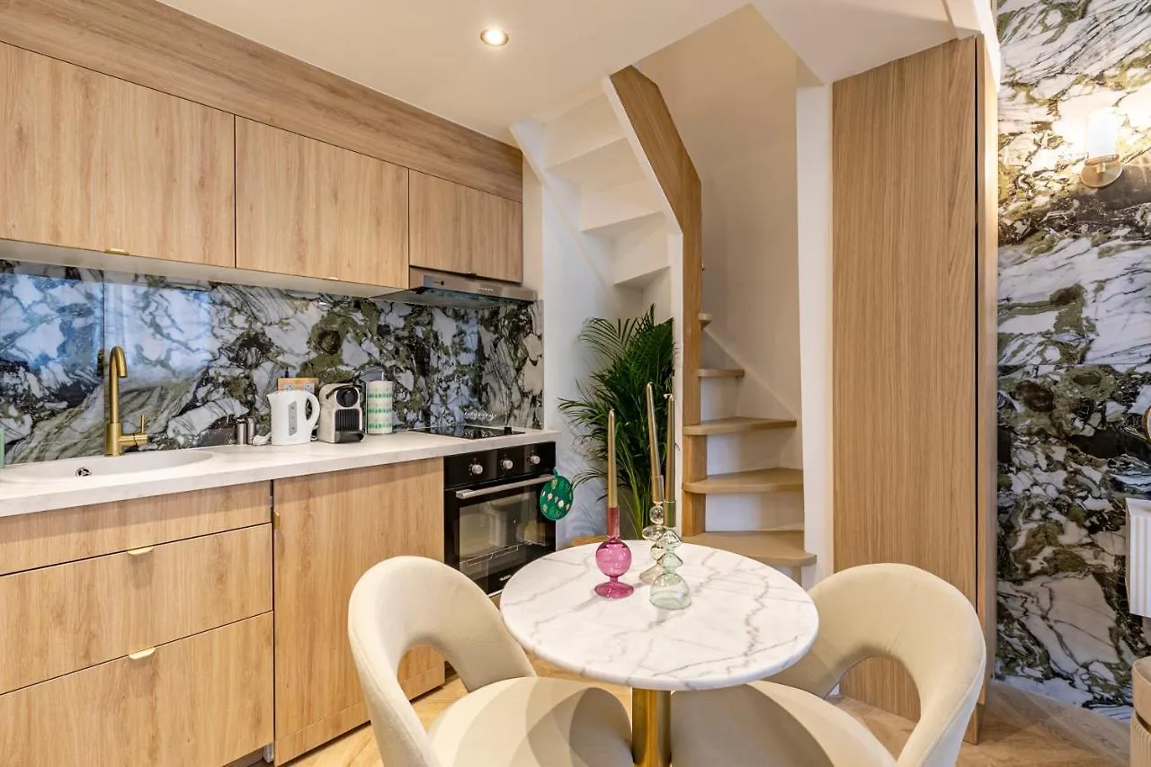 Daire Le Studio Des Champs Elysees Paris Fransa