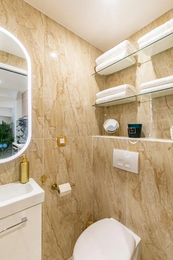 Daire Le Studio Des Champs Elysees Paris